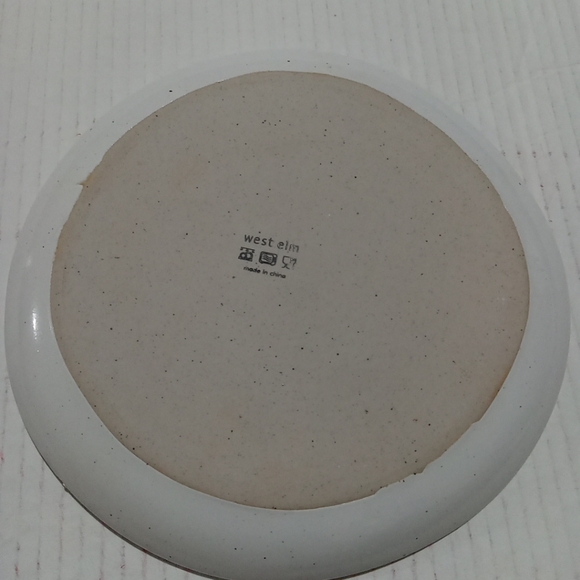 West elm plates  white and  beige - Picture 3 of 3